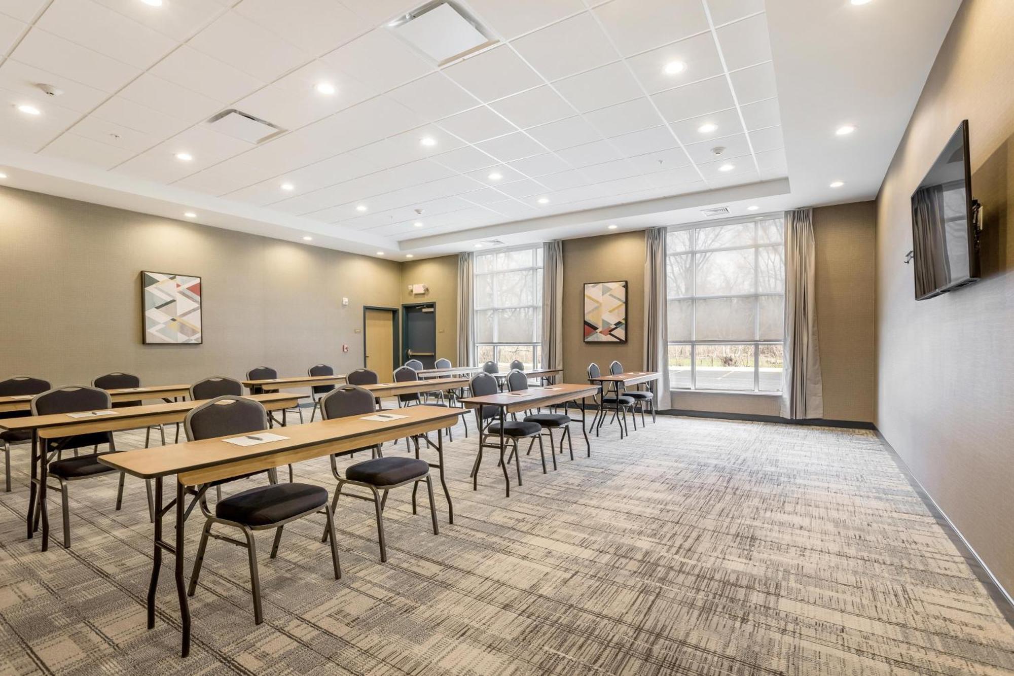 Four Points By Sheraton Elkhart Exterior foto
